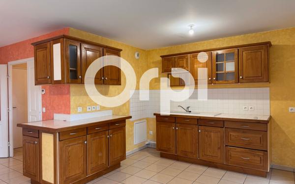 Appartement à louer    2 pièces •  Saint-Étienne-de-Saint-Geoirs