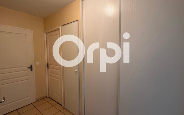 Appartement à louer    2 pièces •  Saint-Étienne-de-Saint-Geoirs