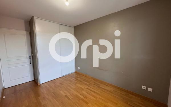 Appartement à louer    2 pièces •  Saint-Étienne-de-Saint-Geoirs