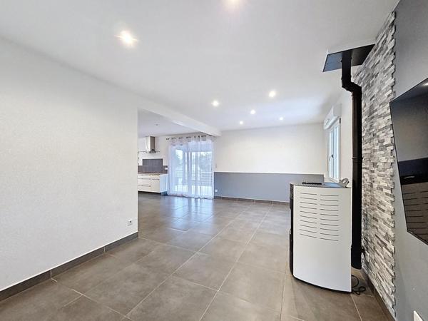 Maison familiale moderne avec piscine