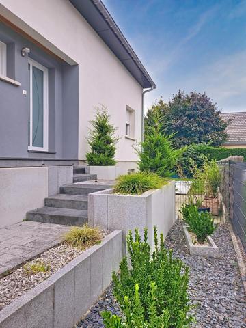 Maison familiale moderne avec piscine