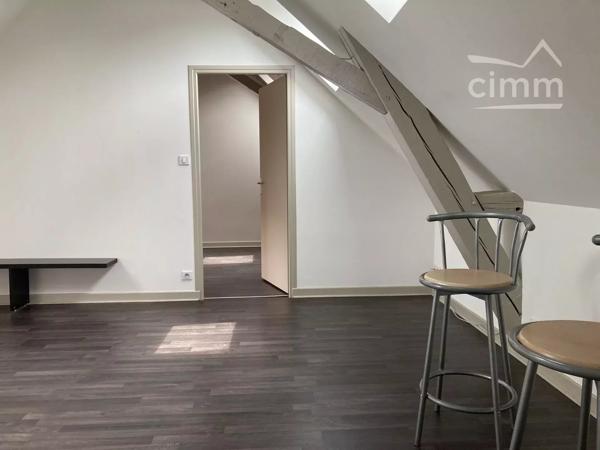 CIMM IMMOBILIER BOURBON LANCY et DOMPIERRE SUR BESBRE pour la vente, l'achat, la gestion ou la location, vous propose,