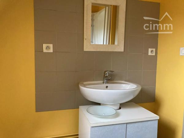 CIMM IMMOBILIER BOURBON LANCY et DOMPIERRE SUR BESBRE pour la vente, l'achat, la gestion ou la location, vous propose,