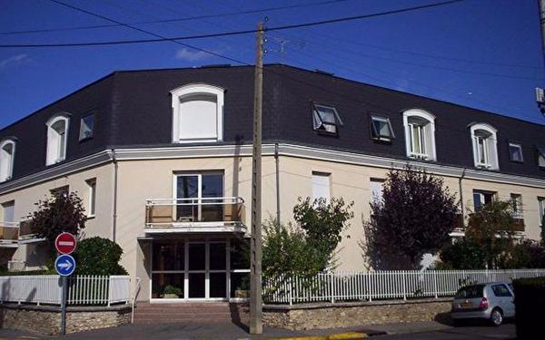 Appartement à louer    1 pièce • 30,68 m2 Ozoir-la-Ferrière