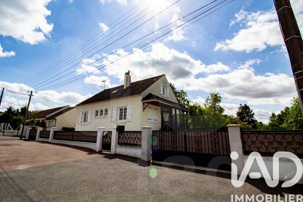 Maison à vendre 9 pièces 135 m² Amilly