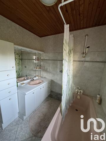 Maison à vendre 10 pièces 195 m² Saint-Sulpice-les-Feuilles