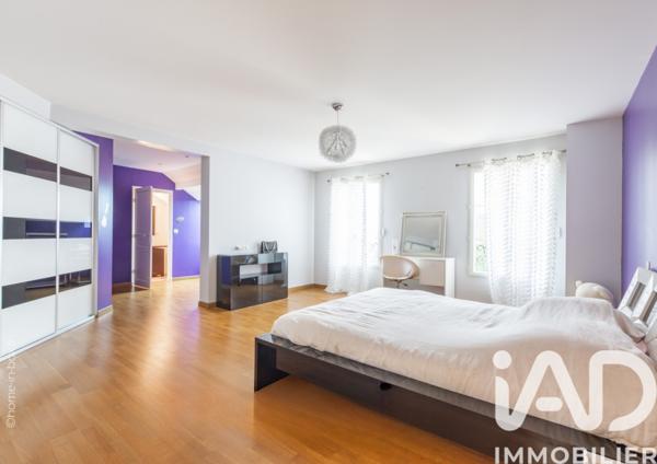 Maison à vendre 15 pièces 657,9 m² Magny-le-Hongre