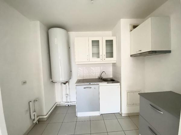 A LOUER 3 pièces à 5min à pieds du RER A CERGY LE HAUT