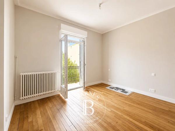 Saint-Maurice, Maison 5 Chambres -  260 m² à vendre