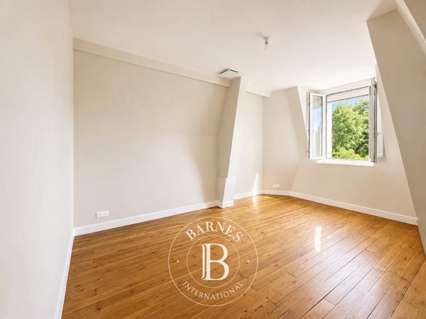 Saint-Maurice, Maison 5 Chambres -  260 m² à vendre