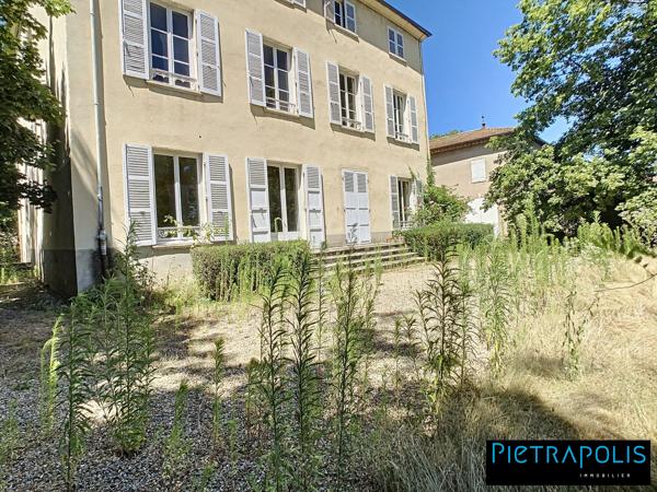 SAINT GEORGES DE RENEINS CENTRE PLATEAU DUPLEX A AMENAGER EN REZ DE JARDIN