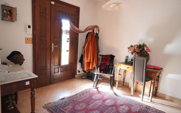 Maison à vendre    6 pièces •  Varois-et-Chaignot