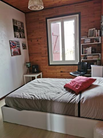 grand appartement, avec jardin, piscine et granges