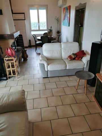 grand appartement, avec jardin, piscine et granges