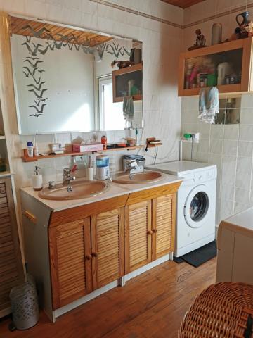 grand appartement, avec jardin, piscine et granges