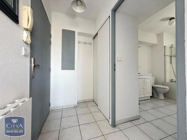 Appartement à louer 1 pièce 29.42m² Arras (62000)