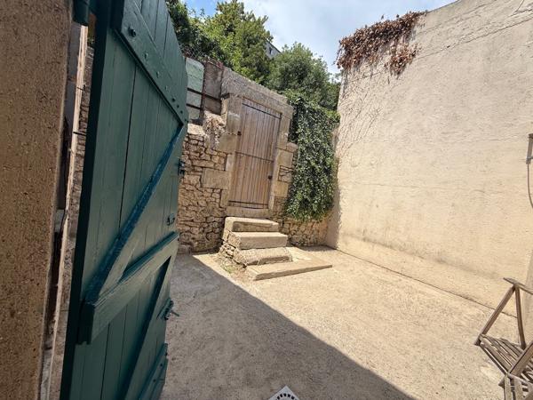 Location Maison T4 avec cours - POITIERS