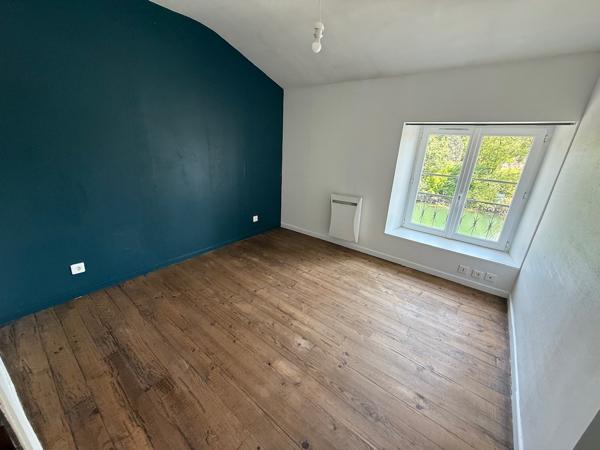 Location Maison T4 avec cours - POITIERS