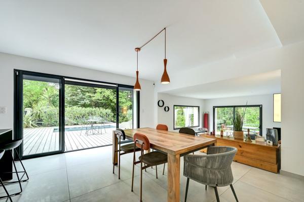 Vente Maison de ville Aix-en-Provence 6 Pièces 200 m²