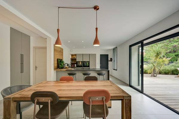 Vente Maison de ville Aix-en-Provence 6 Pièces 200 m²