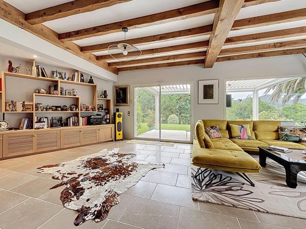 Vente Maison de luxe Ascain 7 Pièces 237 m²