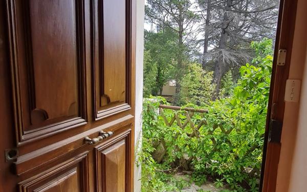 Maison à vendre    5 pièces •  Villeneuve-lès-Avignon