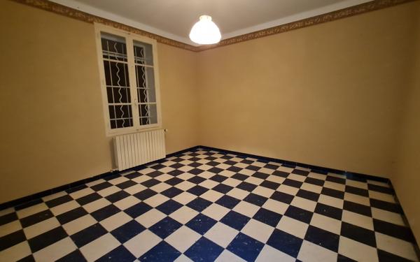 Maison à vendre    5 pièces •  Villeneuve-lès-Avignon