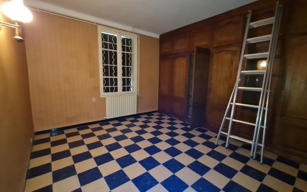 Maison à vendre    5 pièces •  Villeneuve-lès-Avignon