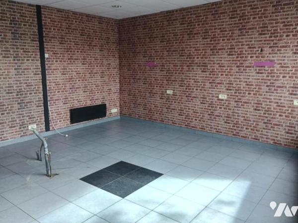 A VENDRE : SAULTAIN, IMMEUBLE MIXTE COMMERCE ET HABITATION