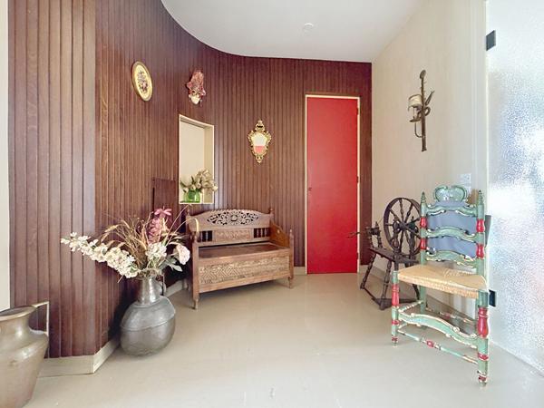 DANTON 128 m² dernier étage très lumineux, terrasse, vue, 2 caves, 2 stationnements