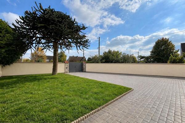 Vente / Maison T6+ à Nemours (77140)