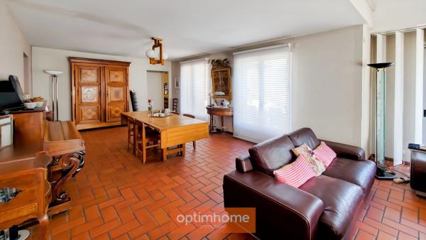 ARRAS CHR / CITADELLE – PAVILLON INDIVIDUEL SEMI PLAIN-PIED DE 219 M² – 5 CHAMBRES – SOUS-SOL COMPLET – JARDIN 1 008 M²
