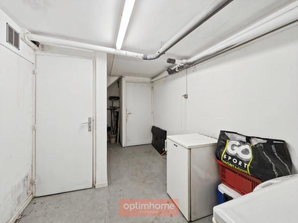 ARRAS CHR / CITADELLE – PAVILLON INDIVIDUEL SEMI PLAIN-PIED DE 219 M² – 5 CHAMBRES – SOUS-SOL COMPLET – JARDIN 1 008 M²