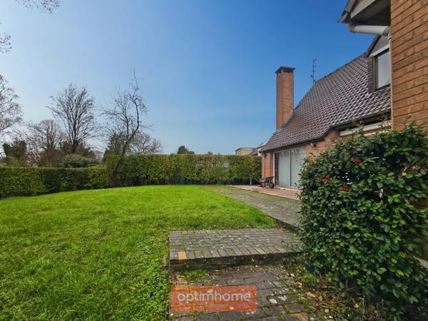 ARRAS CHR / CITADELLE – PAVILLON INDIVIDUEL SEMI PLAIN-PIED DE 219 M² – 5 CHAMBRES – SOUS-SOL COMPLET – JARDIN 1 008 M²