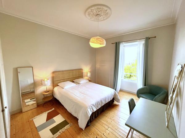 A VENDRE – Appartement T3 au charme de l’ancien – VANNE HYPER CENTRE