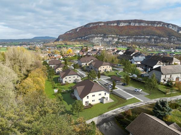 T4 duplex en rdj avec 2 parkings privés