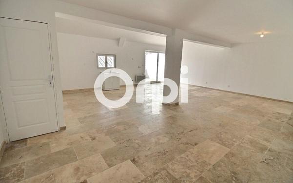 Appartement à vendre    3 pièces • 95 m2 Marseille 15