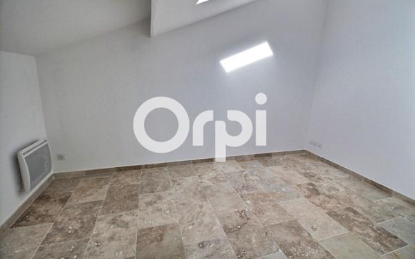 Appartement à vendre    3 pièces • 95 m2 Marseille 15