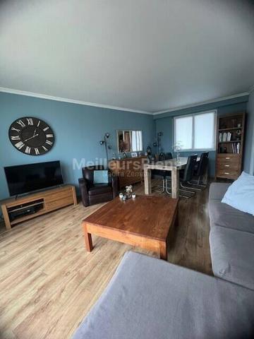 APPARTEMENT 3 PIECES AVEC TERRASSE 30 M2 RESIDENCE PRIVEE AU CALME.