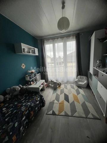 APPARTEMENT 3 PIECES AVEC TERRASSE 30 M2 RESIDENCE PRIVEE AU CALME.