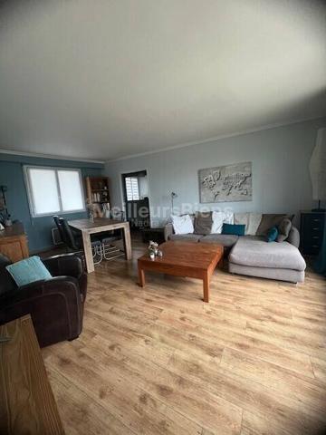 APPARTEMENT 3 PIECES AVEC TERRASSE 30 M2 RESIDENCE PRIVEE AU CALME.