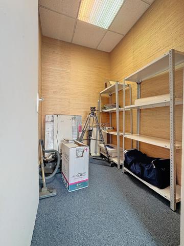 Saint-Affrique (12400) Espace consultation / Bureau prêt à l'usage ou à transformer en appartement T2 !