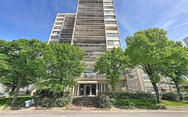 Appartement à louer    3 pièces • 74,65 m2 Créteil
