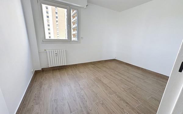Appartement à louer    3 pièces • 74,65 m2 Créteil