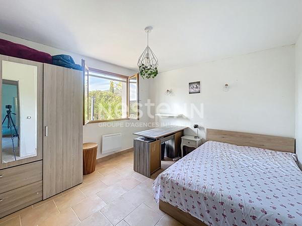 Maison à vendre à Peymeinade - 4 pièces, 3 chambres, terrain de 1130 m²