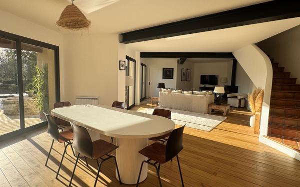 Maison à vendre    7 pièces •  La Rochelle