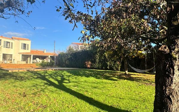 Maison à vendre    7 pièces •  La Rochelle