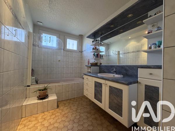 Maison à vendre 6 pièces 139 m² Sainte-Feyre