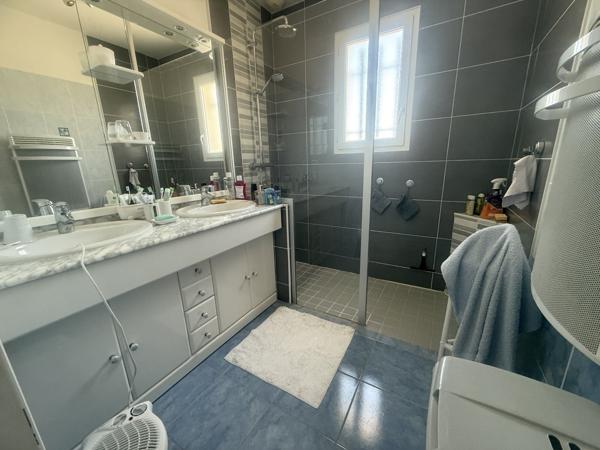 Maison à SAINT MARY (16260)