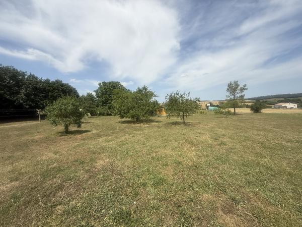 Maison à SAINT MARY (16260)